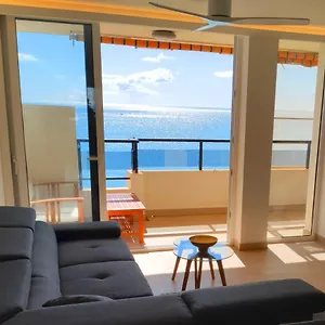 Apartment Beachfront Luxury: Sea View Fuengirola